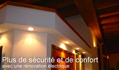 rénovation électrique : spots intégrés dans un couloir